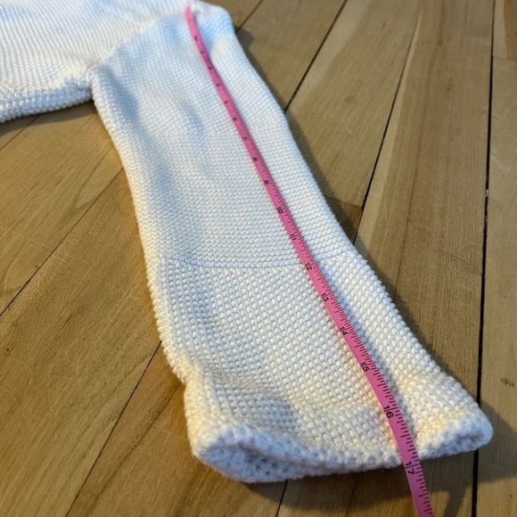 Burgess knit sweater with fringe hem - Picture 9 of 9